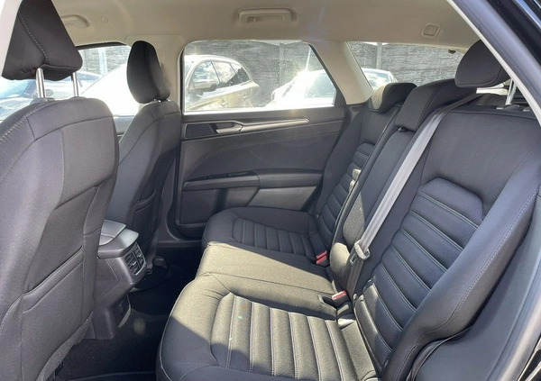 Ford Mondeo cena 29900 przebieg: 168100, rok produkcji 2019 z Pruszcz Gdański małe 92